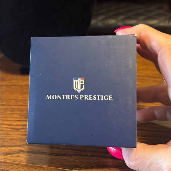 Watch - Picture 2 of 2